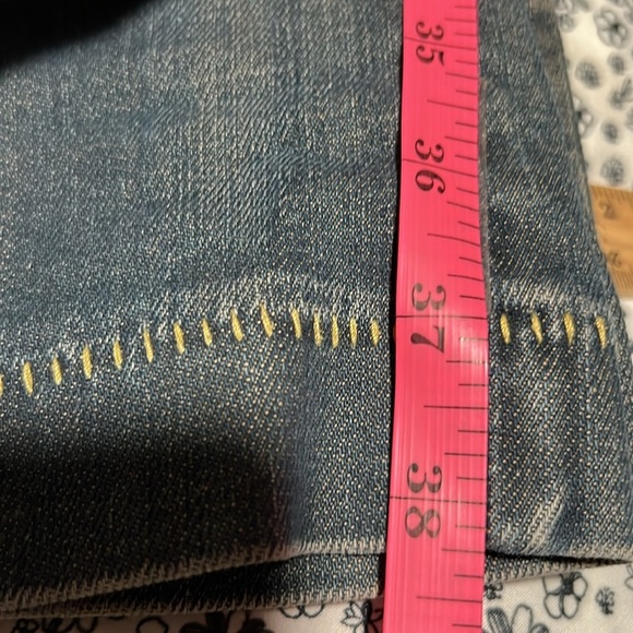 Vintage Levi’s Red - Picture 8 of 12